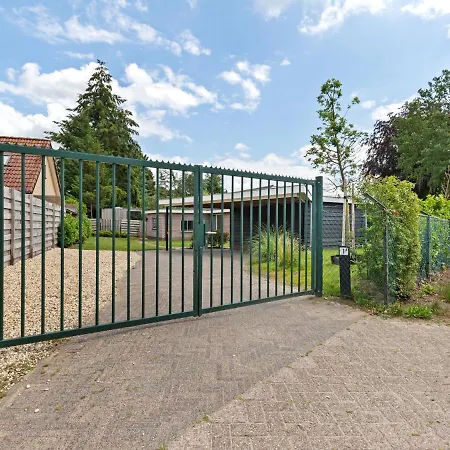 Quaint In With Garden * Putten