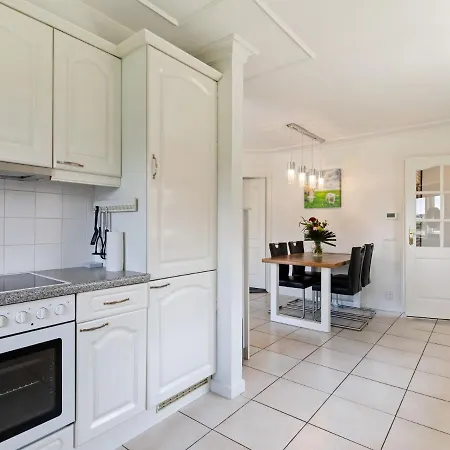Holiday home Quaint In With Garden *