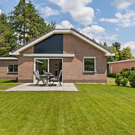 Quaint In With Garden Holiday home *